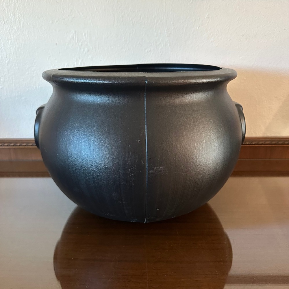 Vintage General Foam Plastics Halloween Cauldron Black Blow Mold 16x11 Prop